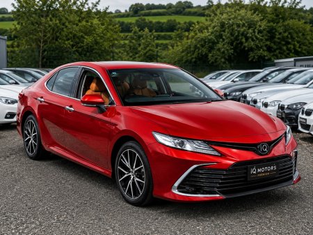 2023 Toyota Camry - photo 2