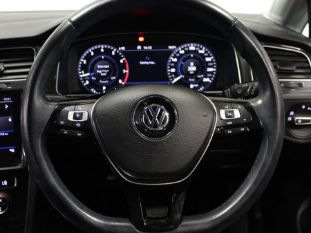 2019 Volkswagen Golf - photo 17