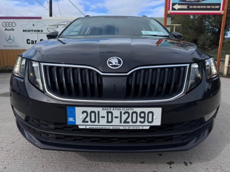 2020 Skoda Octavia - photo 2