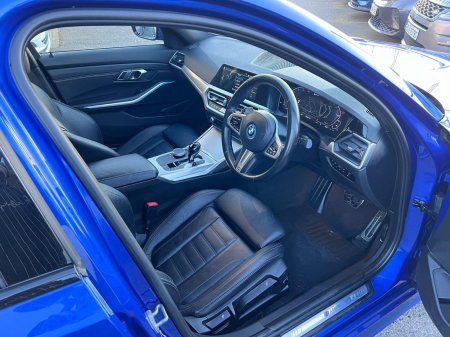 2021 BMW 3-Series - photo 6