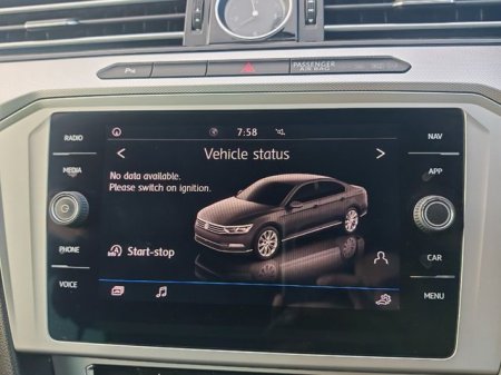 2019 Volkswagen Passat - photo 19