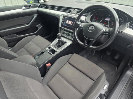 2018 Volkswagen Passat - photo 12