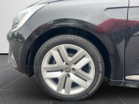 2020 Renault Clio - photo 16