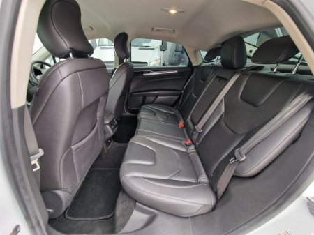 2017 Ford Mondeo - photo 31