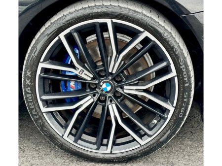 2022 BMW 5-Series - photo 12