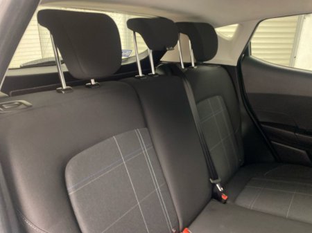 2020 Ford Fiesta - photo 10