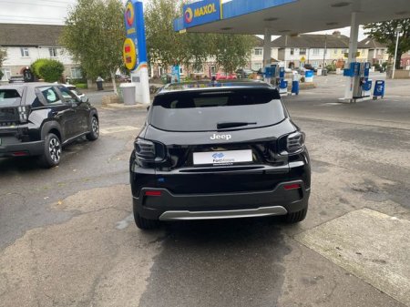 2025 Jeep Avenger - photo 17
