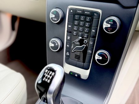 2014 Volvo V40 - photo 17