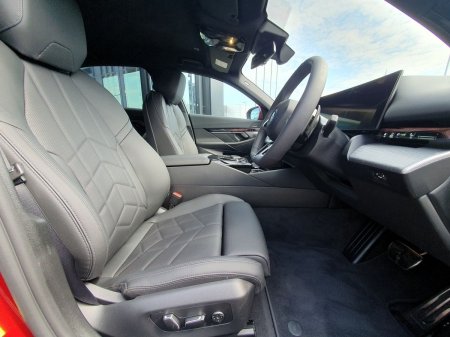 2026 BMW 5-Series - photo 11