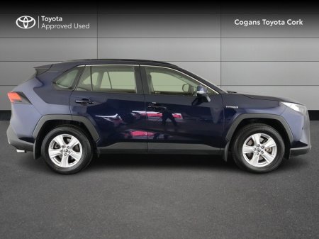2022 Toyota RAV4 - photo 3