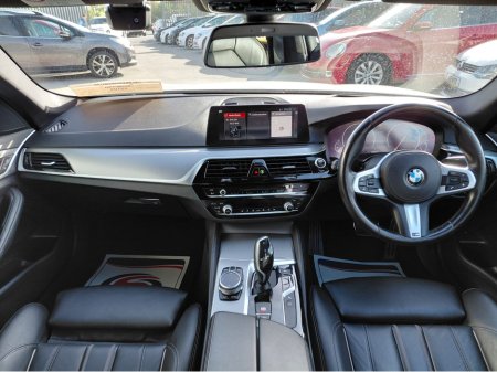 2019 BMW 5-Series - photo 16