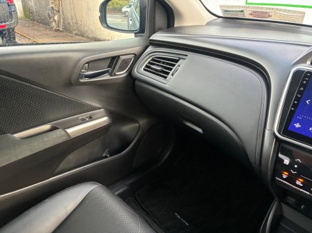 2019 Honda Grace - photo 21