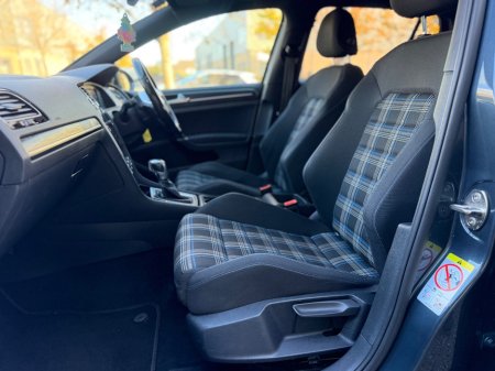 2020 Volkswagen Golf - photo 11