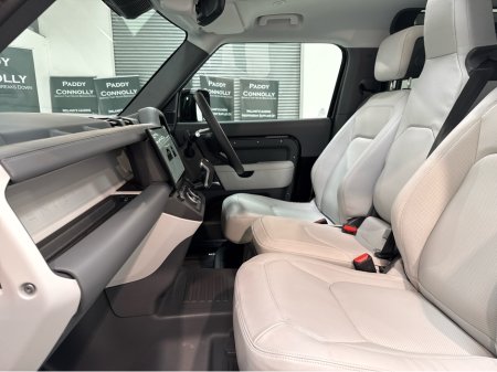 2026 Land Rover Defender - photo 16
