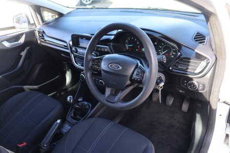 2018 Ford Fiesta - photo 11