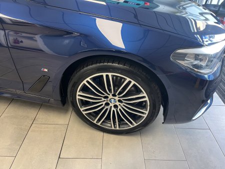 2017 BMW 5-Series - photo 9