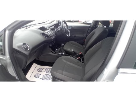 2016 Ford Fiesta - photo 16