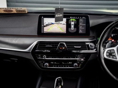 2022 BMW 5-Series - photo 11