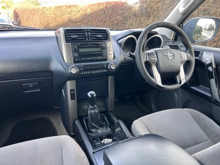 2011 Toyota Land Cruiser - photo 19