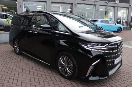 2025 Toyota Alphard - photo 2