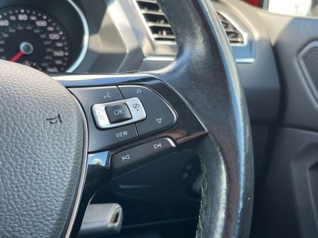 2020 Volkswagen Tiguan - photo 18