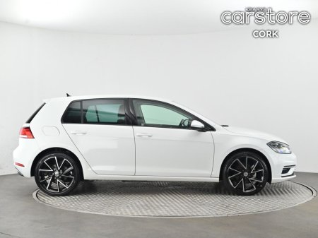 2019 Volkswagen Golf - photo 2