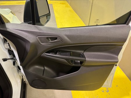 2017 Ford Transit Connect - photo 25