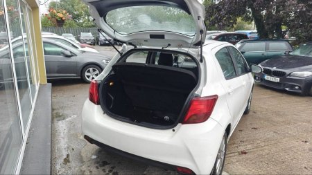 2016 Toyota Yaris - photo 8