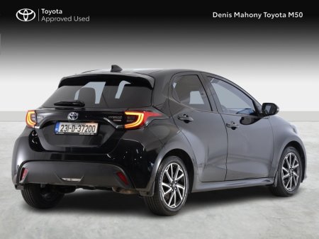 2023 Toyota Yaris - photo 2