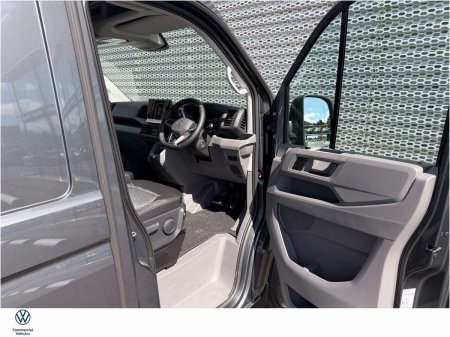 2026 Volkswagen Crafter - photo 2
