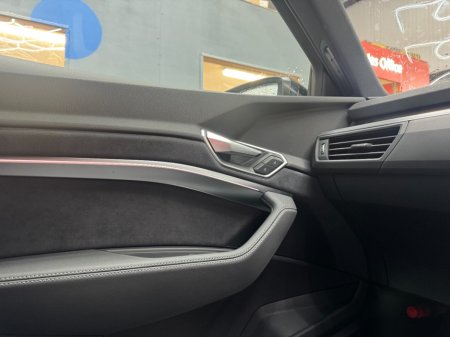 2023 Audi e-tron - photo 22