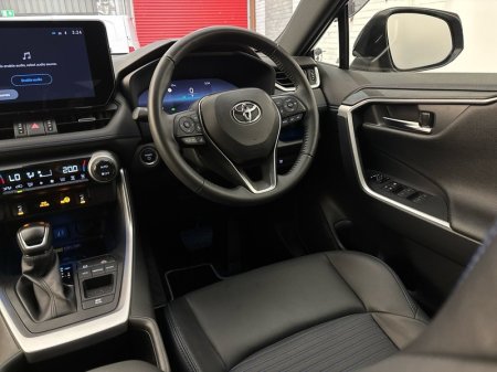 2025 Toyota RAV4 - photo 9
