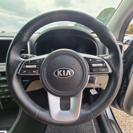 2022 Kia Sportage - photo 16