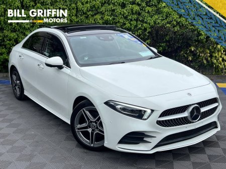 2022 Mercedes-Benz A-Class A200d AMG-LINE PREMIUM // TILT & SLIDE PAN ROOF // VIRTUAL COCKPIT // AMBIENT LIGHTING