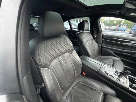 2018 BMW 7-Series - photo 11