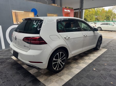 2019 Volkswagen Golf - photo 3