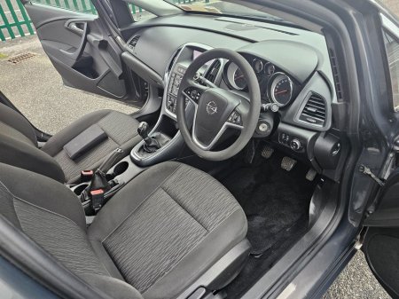 2016 Opel Astra - photo 11