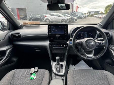 2023 Toyota Yaris Cross - photo 8