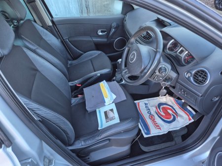 2008 Renault Clio - photo 9