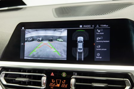 2022 BMW 3-Series - photo 20
