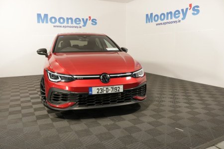 2023 Volkswagen Golf - photo 2