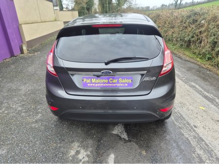 2016 Ford Fiesta - photo 4