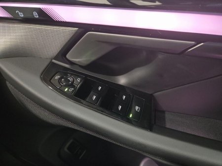 2026 BMW 5-Series - photo 23