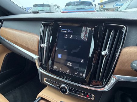2019 Volvo V90 - photo 27