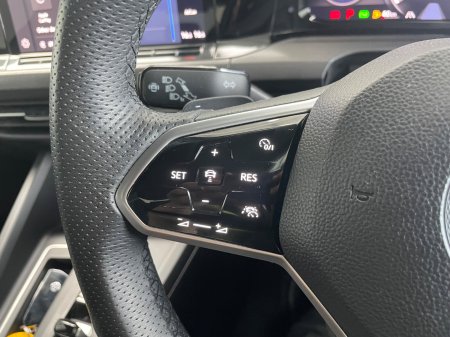 2021 Volkswagen Golf - photo 24