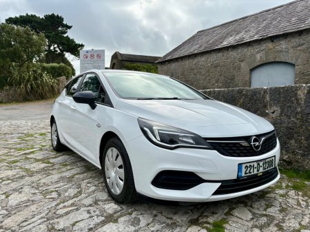 2022 Opel Astra - photo 2