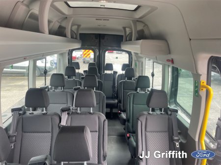 2026 Ford Transit Minibus - photo 11