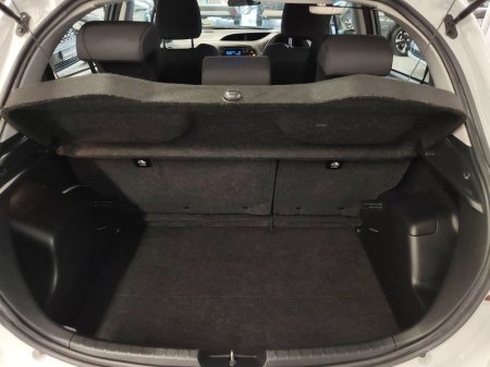 2018 Toyota Yaris - photo 10
