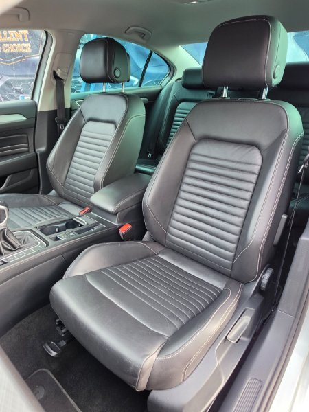 2020 Volkswagen Passat - photo 8