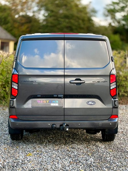 2025 Ford Transit Custom - photo 13
